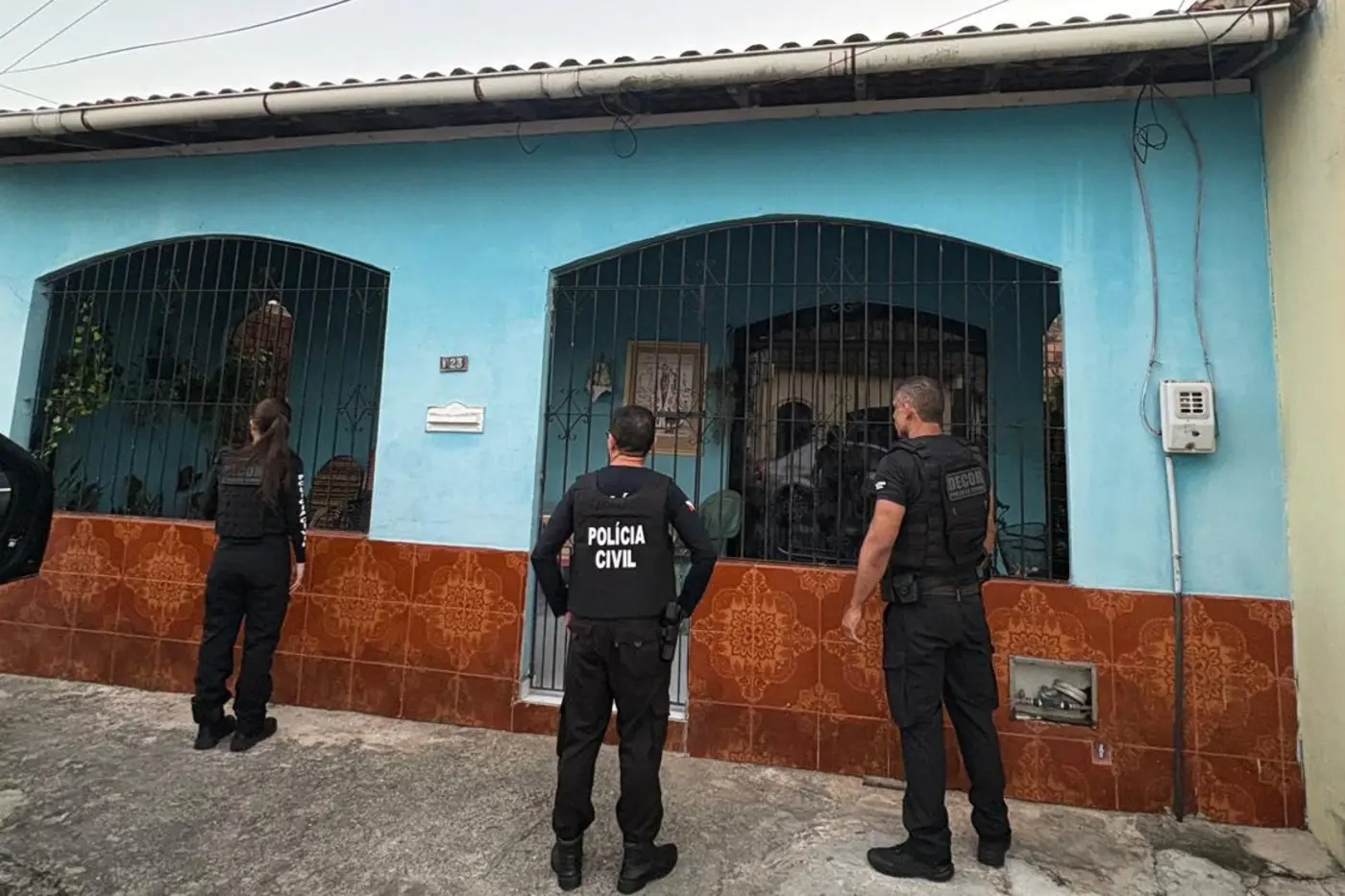 Os seis presos foram conduzidos à unidade policial, passaram pelos procedimentos legais cabíveis e estão à disposição do Poder Judiciário.