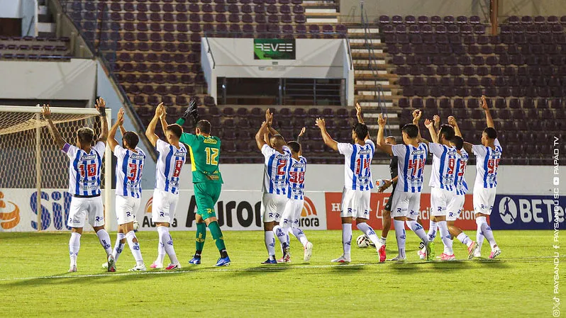 Paysandu sofre goleada e perde posições na tabela