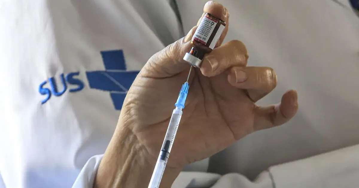 Durante o Dia D, a aplicação das vacinas dependerá da idade, do histórico de vacinação e das indicações
