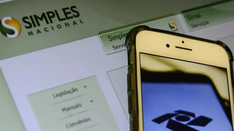 Empresas devem solicitar ingresso no Simples Nacional em setembro de 2026. Entenda as mudanças e seus prazos.