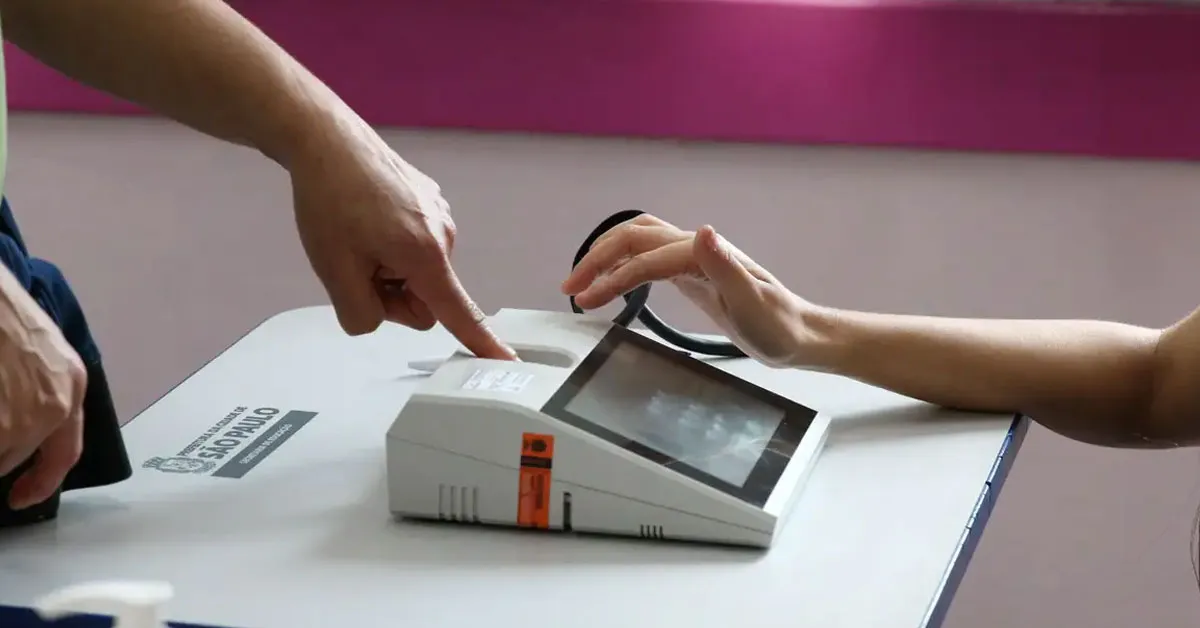 Aproximadamente 10,99% dos eleitores brasileiros ainda não possuem biometria registrada