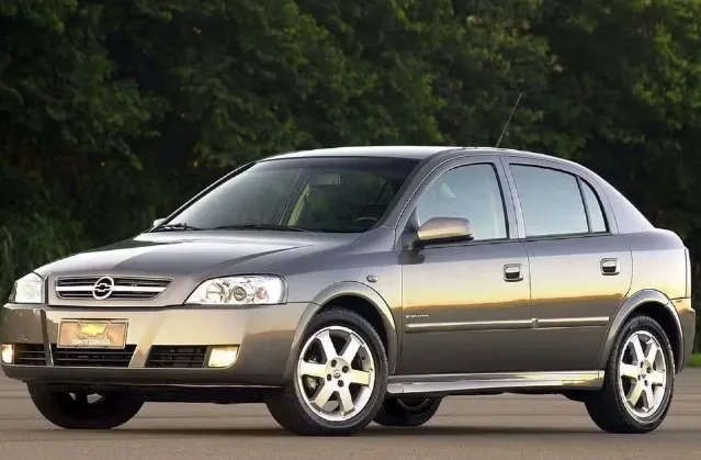 Chevrolet Astra Elegance.