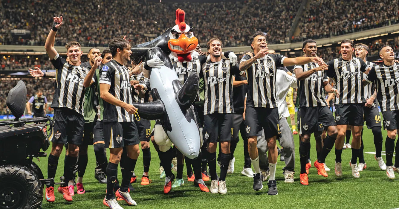 Galo bateu o Peixe e tirou onda depois