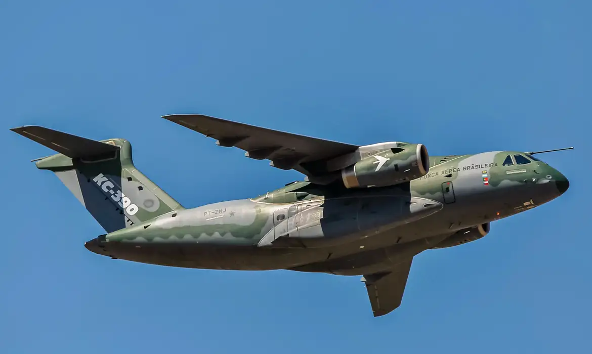 No segmento de aviação comercial, foram entregues 22 aeronaves no período.