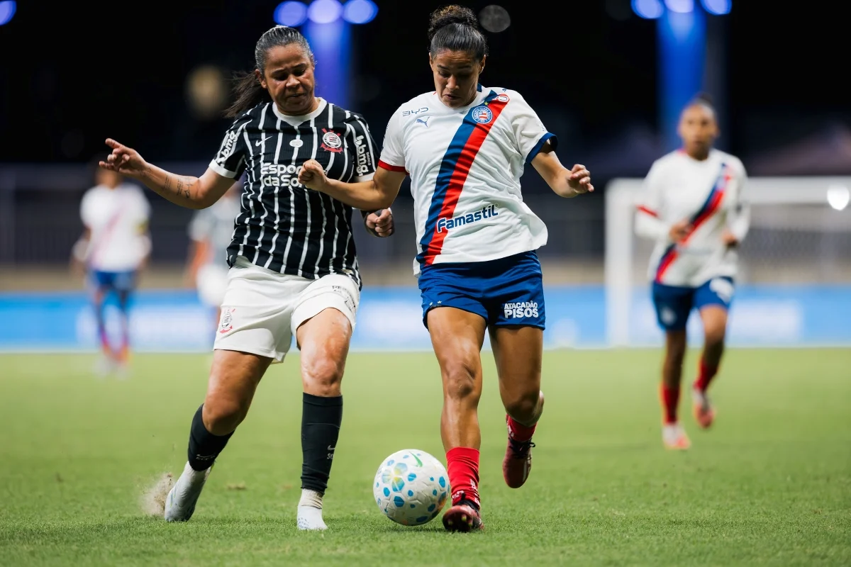 O Corinthians conta com a vantagem de 1 gol no placar agregado.