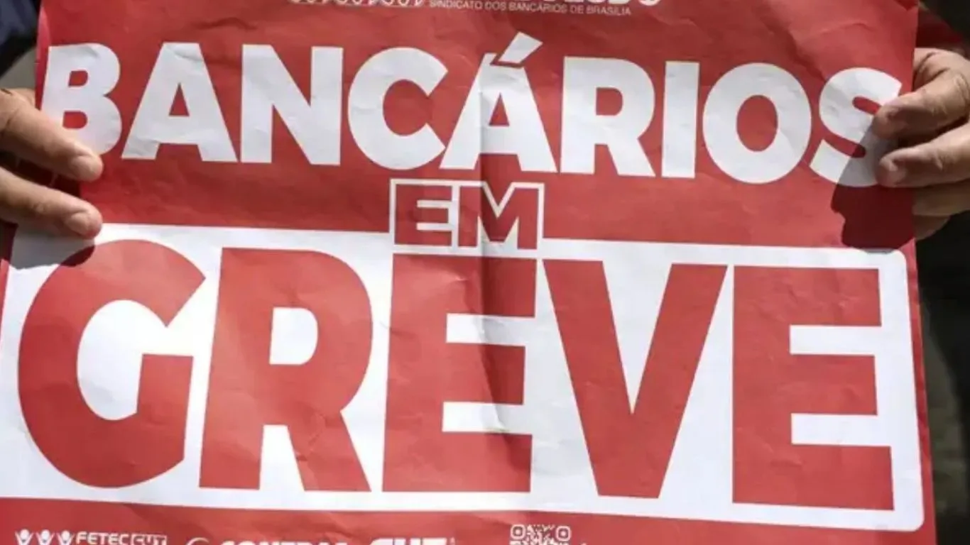 Decisão afeta bancos públicos e privados no estado, com exceção do Banpará; paralisação foi motivada por propostas insatisfatórias na campanha salarial.