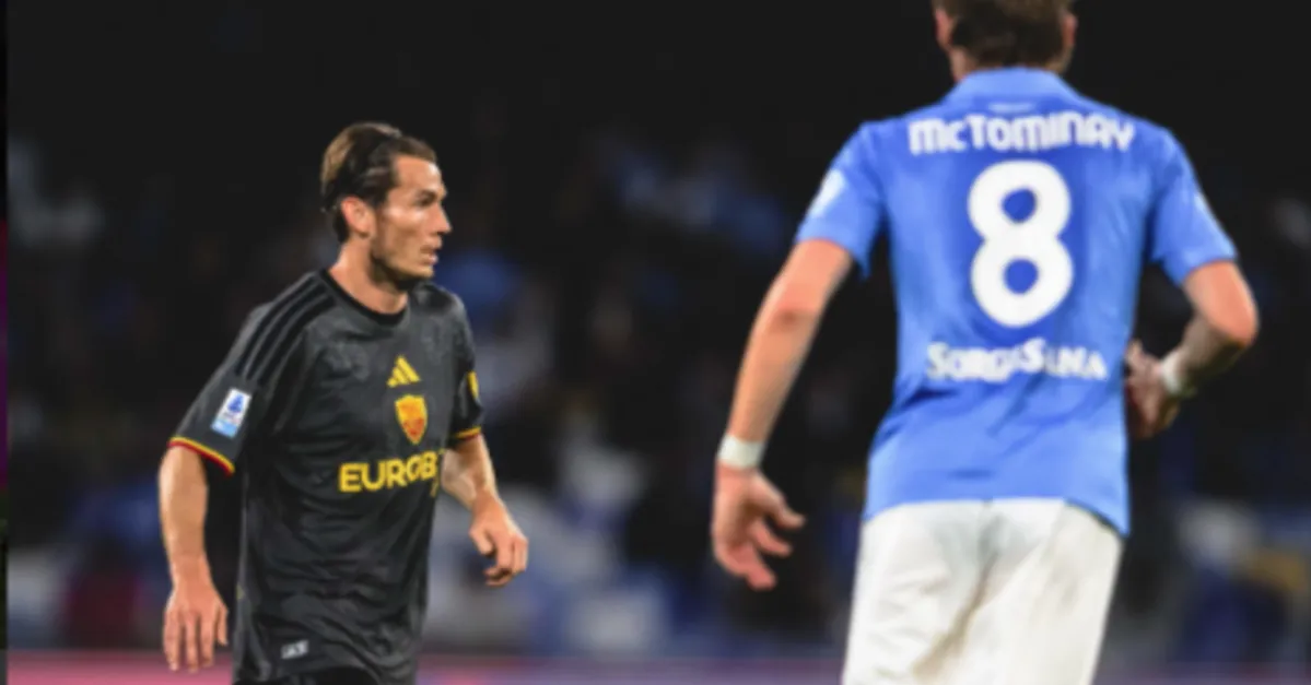 Napoli e Roma empatam por 3 a 3 em duelo eletrizante pelo Campeonato Italiano, com reação dos visitantes nos minutos finais e expulsão do técnico Massimiliano Allegri.