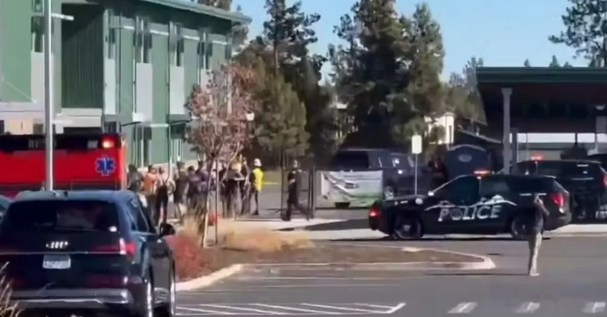 Tiroteio em escola primária no Oregon, nos Estados Unidos, deixou três crianças e uma professora morta, além do adolescente apontado como autor dos disparos.