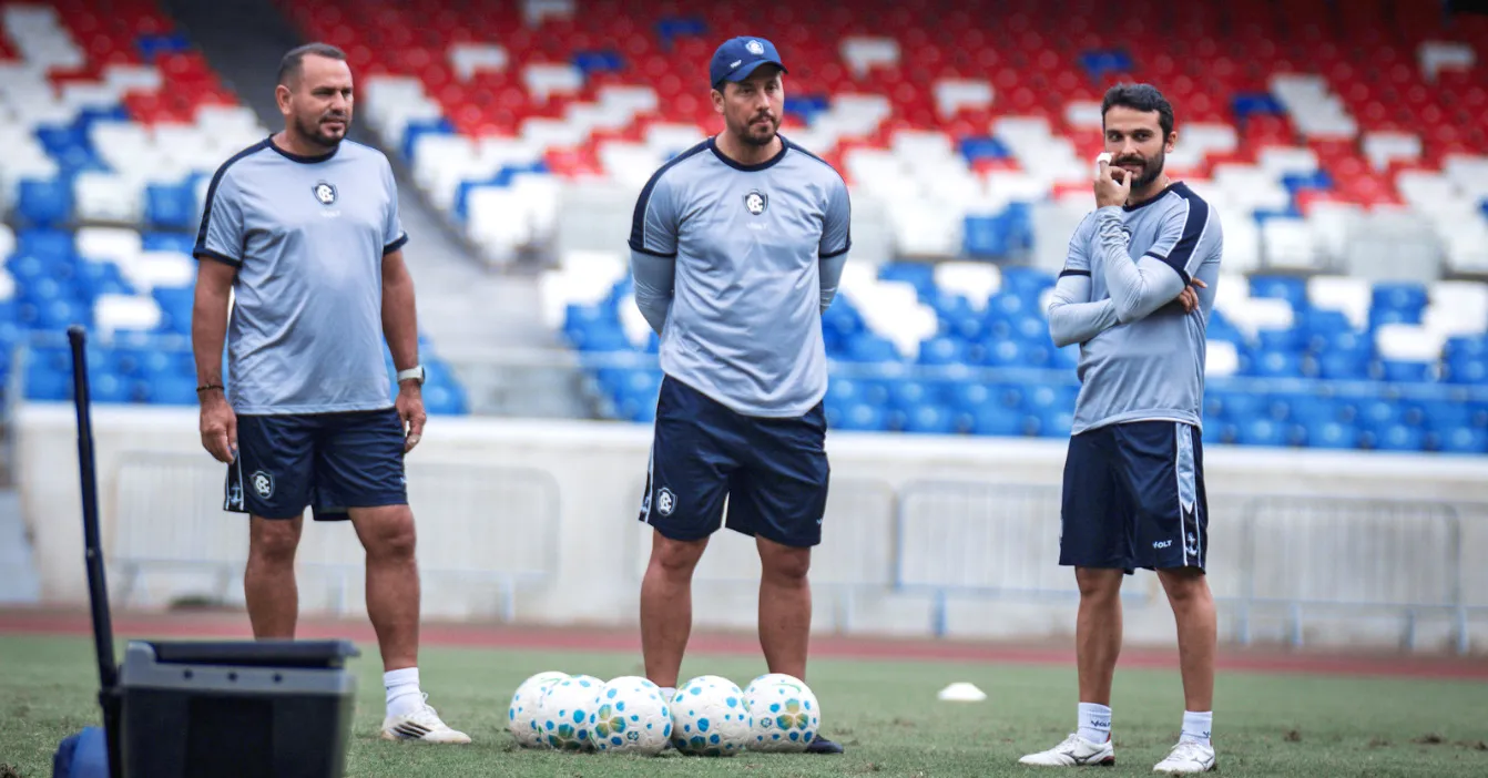 Carpini observa o Leão e traça estratégia para o Grêmio