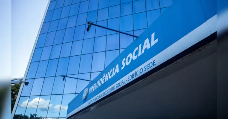 Aposentados e pensionistas que ainda não receberam o 13º ainda tem a oportunidade de receber