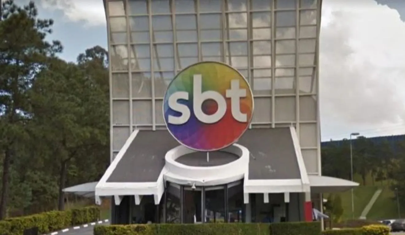 O caso entre Vini Biólogo e o SBT não é isolado no cenário das disputas entre emissoras e criadores de conteúdo.