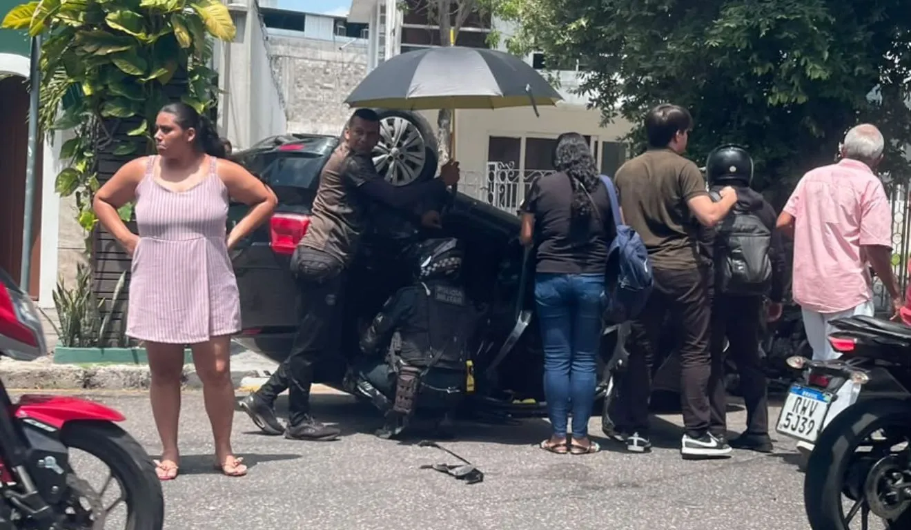 O acidente causou lentidão no entorno do acidente, no bairro de Batista Campos