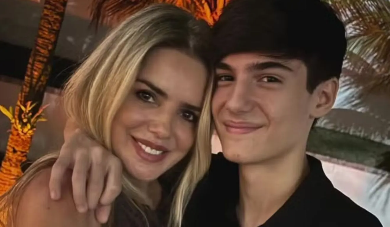 Mari Alexandre organizou uma montagem com registros antigos e uma imagem atual do filho para celebrar a data.