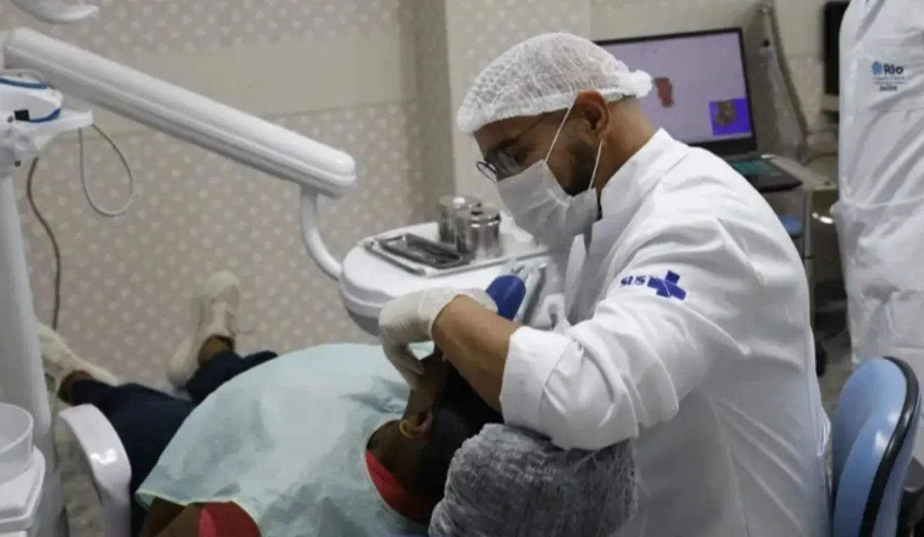 Livro busca contribuir para a preservação dos tratamentos e para a saúde, autoestima e qualidade de vida dos pacientes.