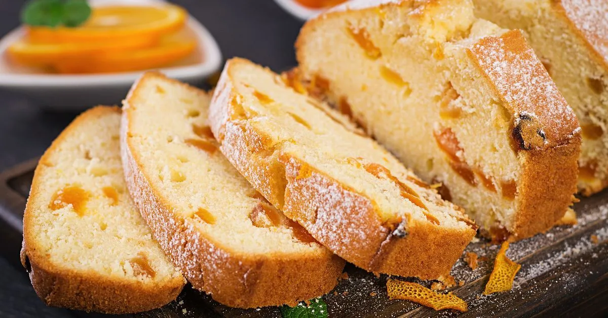 O bolo de laranja leva mel no lugar do tradicional açúcar