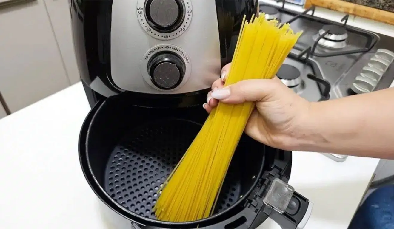 É possível fazer uma excelente receita de macarrão na air fryer