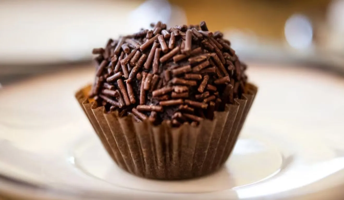 O Brigadeiro é um dos doces favoritos dos brasileiros e faz sucesso mundo a fora.
