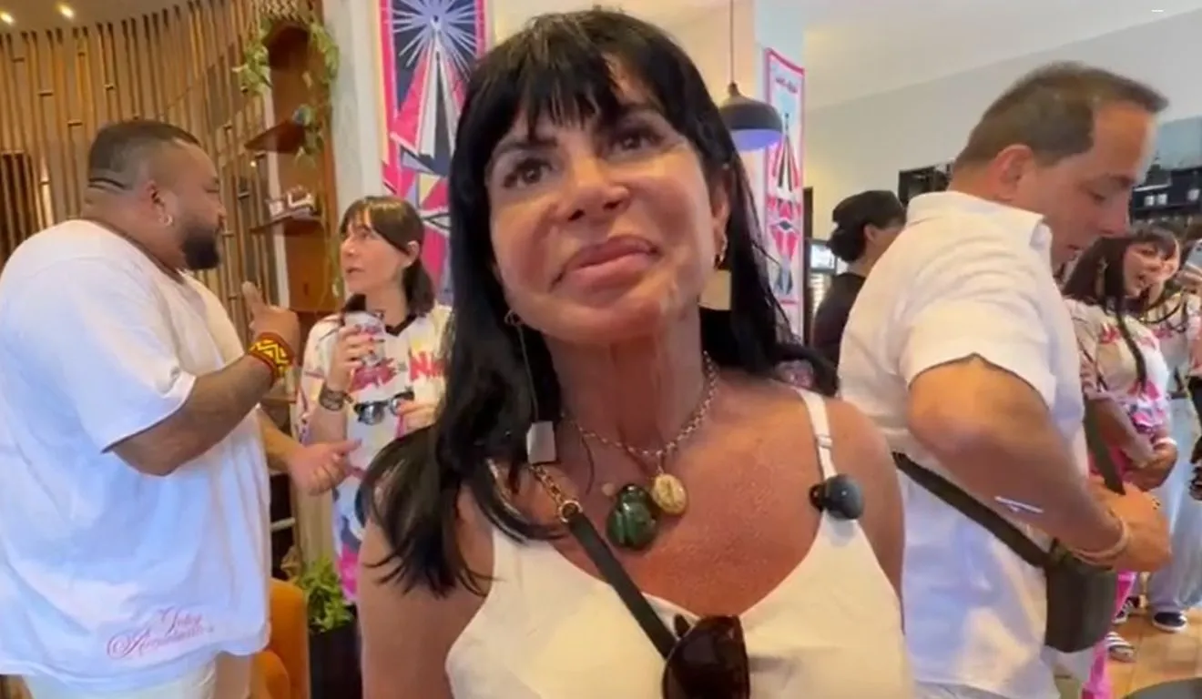 Gretchen participa da "Laje da Naza" durante o Círio 2026.