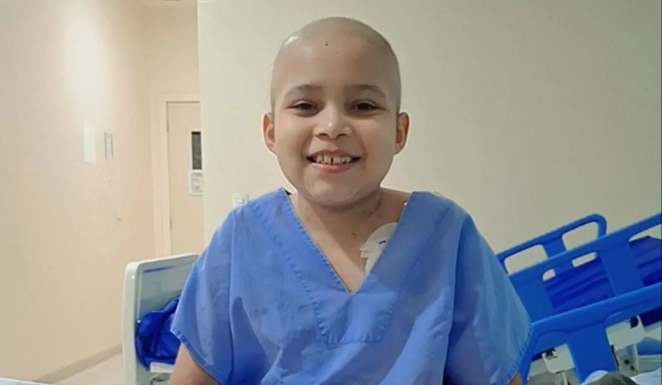 Luan enfrenta uma nova batalha contra a leucemia e precisa viajar para Brasília para dar continuidade ao tratamento.