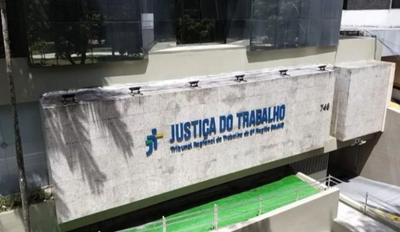TRT-8 publicou edital de concurso para cargos de seu quadro permanente; inscrições começam em outubro.