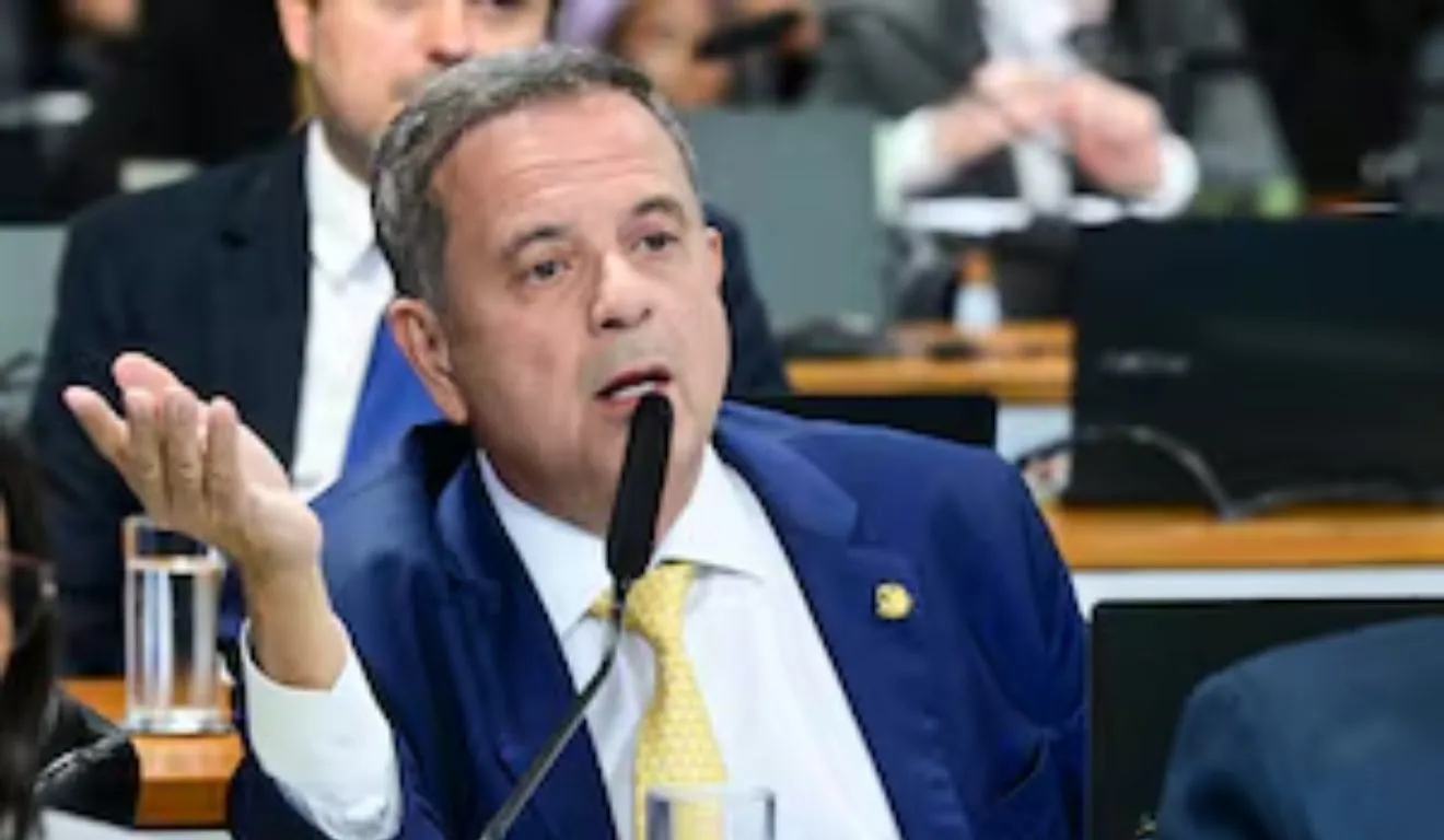 O senador Rogério Marinho apresentou emenda à PEC da Segurança Pública para reduzir a maioridade penal para 16 anos, com previsão de 14 anos em casos de crimes graves.