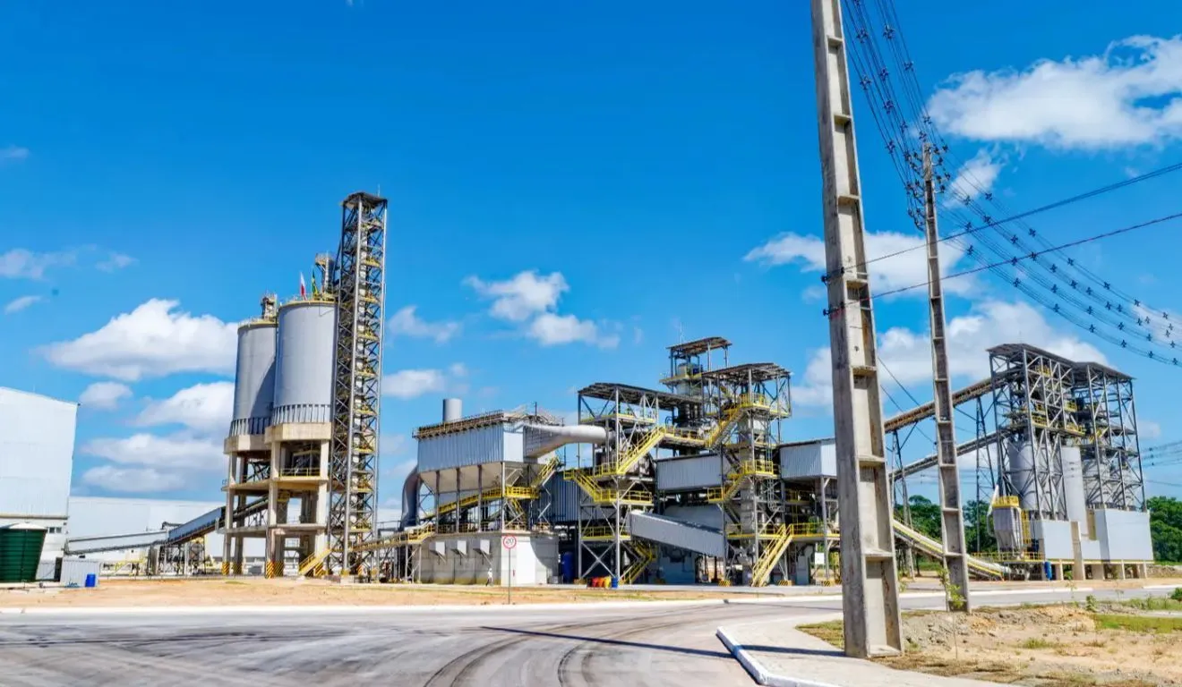 Pará prepara quatro novos projetos industriais em Castanhal, Santarém, Breves e Barcarena, com potencial para receber cerca de 570 unidades e ampliar a geração de empregos.