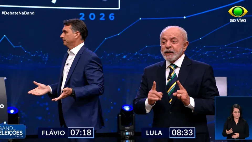 Petição por checagem de fatos em debates da Globo supera 820 mil assinaturas em defesa de esclarecimentos em tempo real.