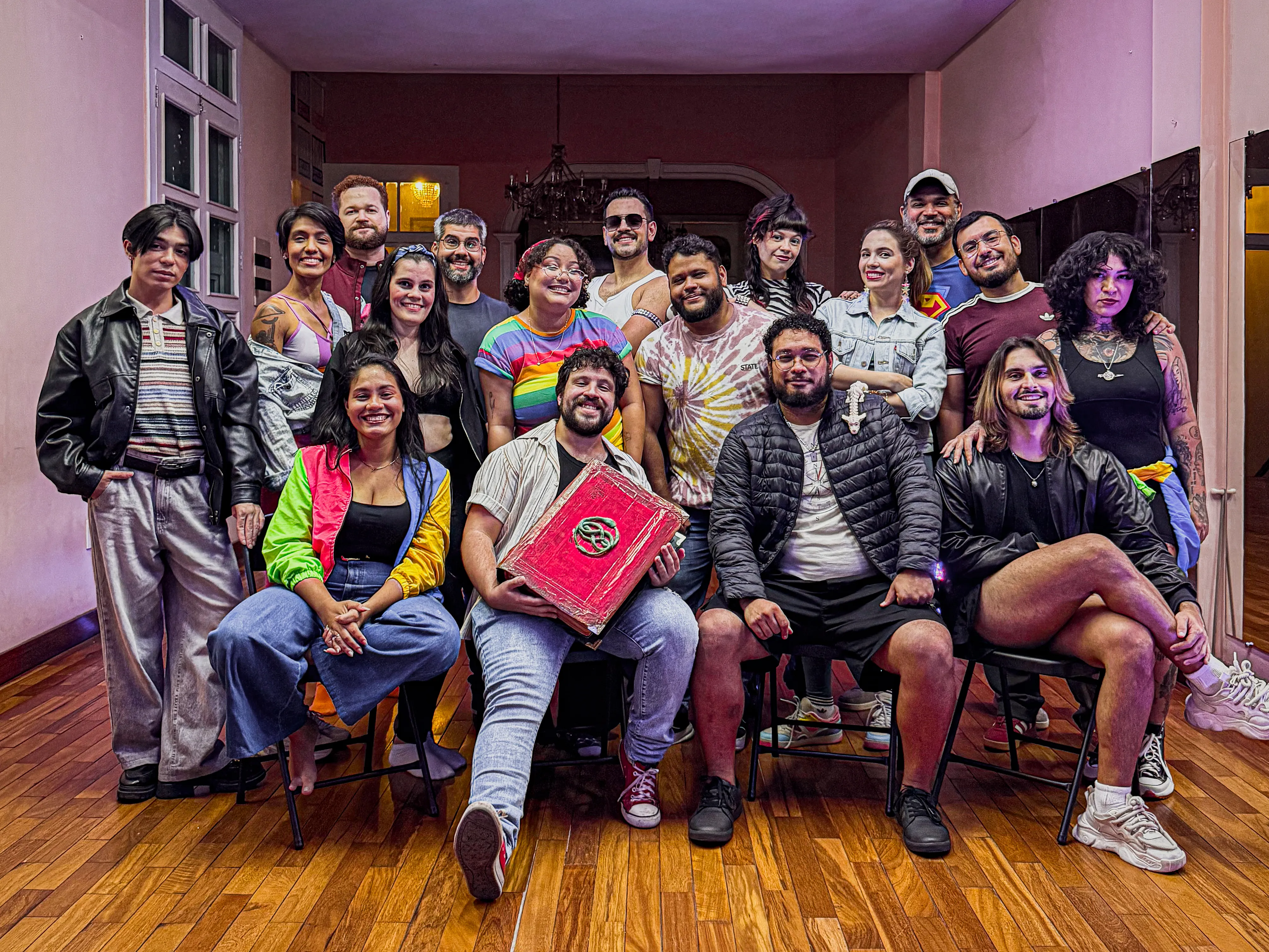 O espetáculo musical contará com clássicos dos anos 1980 e 1990 na trilha sonora.