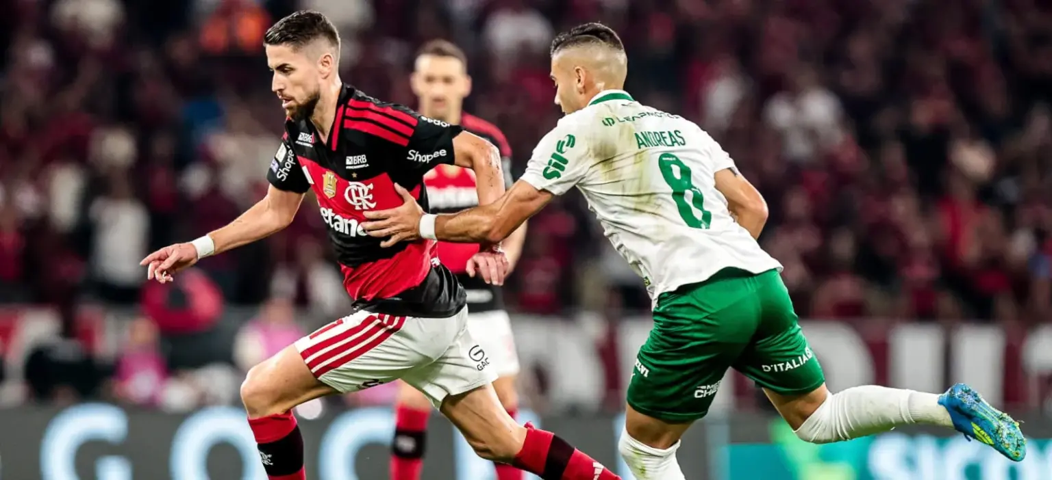 A briga pelo título brasileiro esquentou! Palmeiras e Flamengo estão a apenas 3 pontos