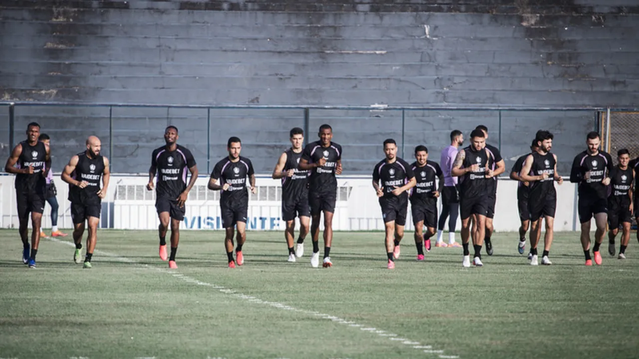 O Clube do Remo já planeja o elenco de 2027, com contratos de jogadores e possíveis renovações em pauta, afirmou o presidente Tonhão.