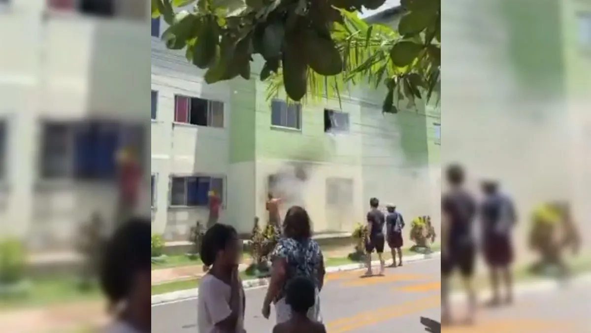 Imagem ilustrativa da notícia: Apartamento no bairro do Tapanã é consumido em incêndio