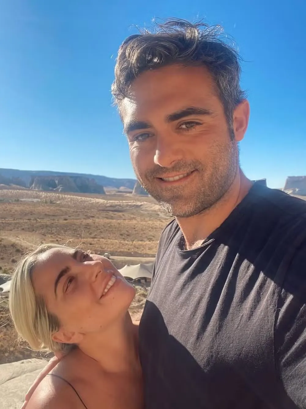 Lady Gaga e Michael Polansky têm primeiro filho, segundo informações divulgadas pelo site americano Page Six.
