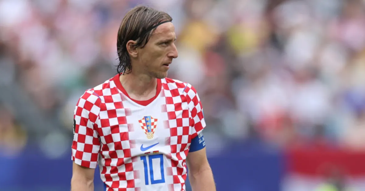 Luka Modric lamentou a goleada histórica da Croácia por 7 a 0 para a Inglaterra e admitiu ter sentido vergonha pela primeira vez em 20 anos defendendo a seleção