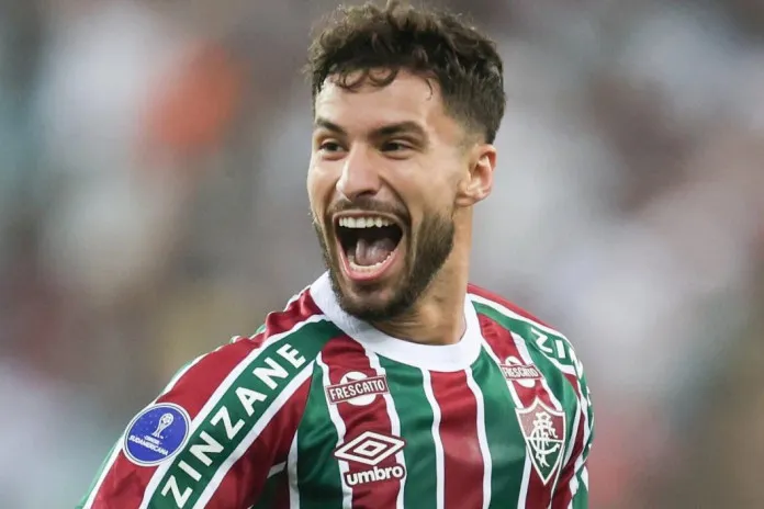 A convocação marca a primeira oportunidade de Martinelli na equipe principal do Brasil