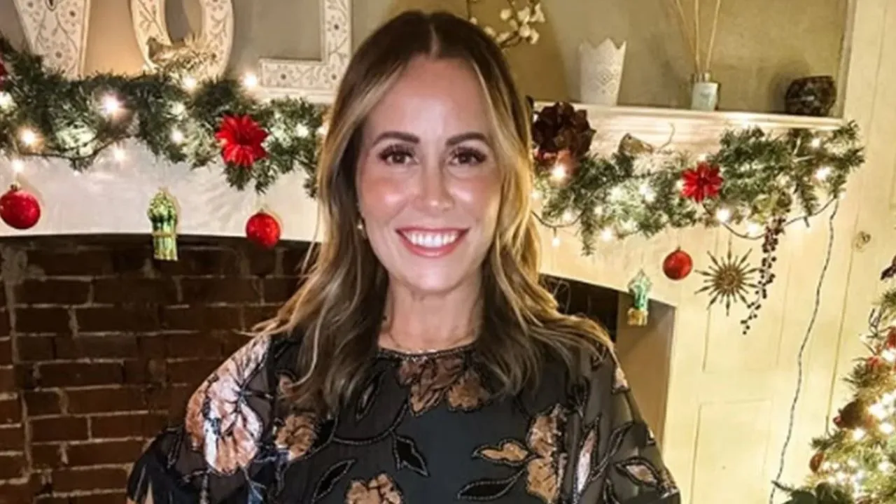 A britânica Gemma Renwick, de 43 anos, conviveu durante décadas com inchaço e dores abdominais provocados pela incapacidade de arrotar.