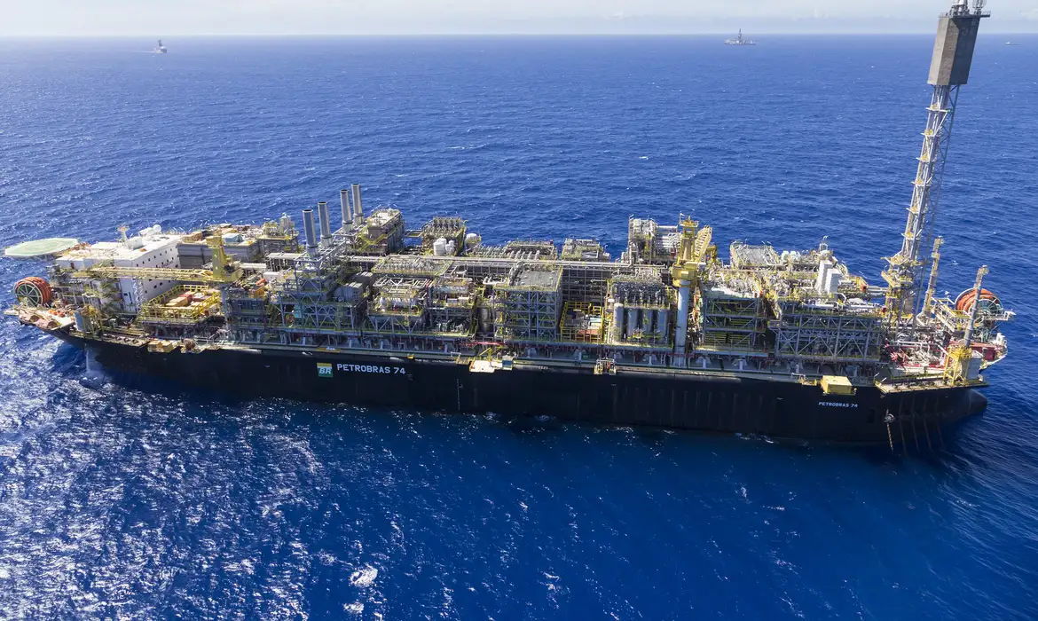 Imagem ilustrativa da notícia: Petrobras tem maior margem de lucro entre grandes petroleiras mundiais