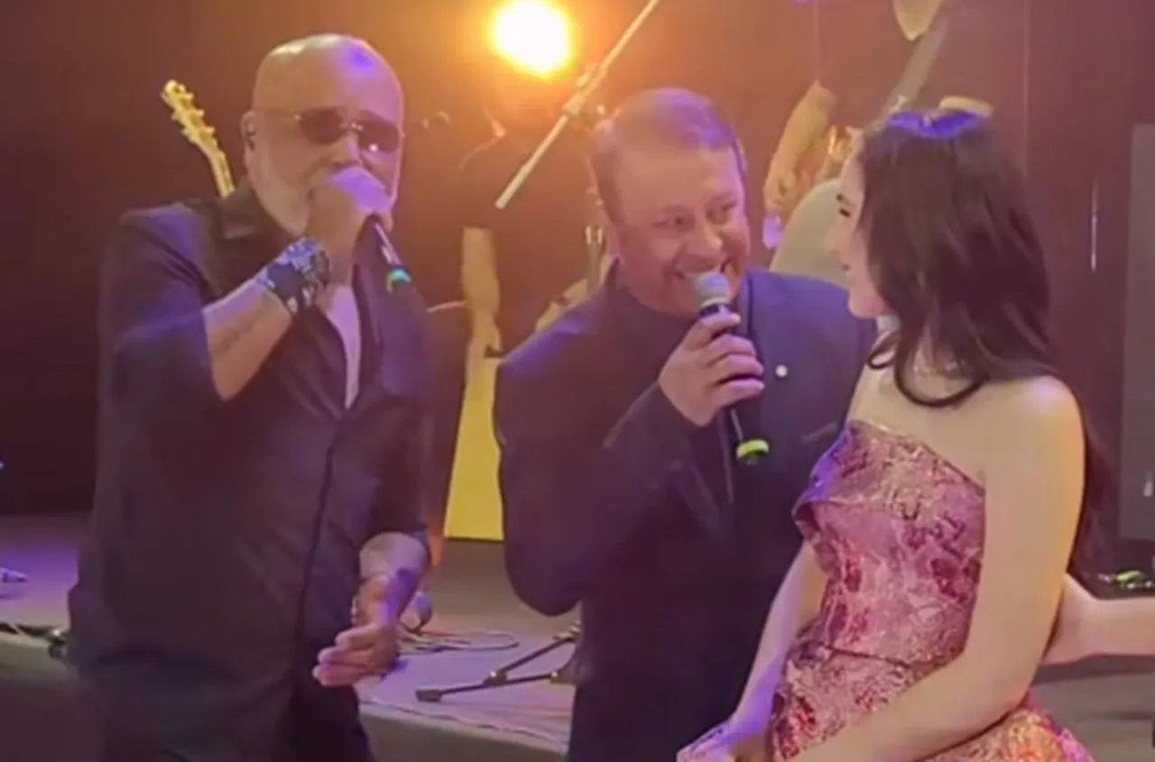Rick apareceu de surpresa em um aniversário de 15 anos no domingo (20).