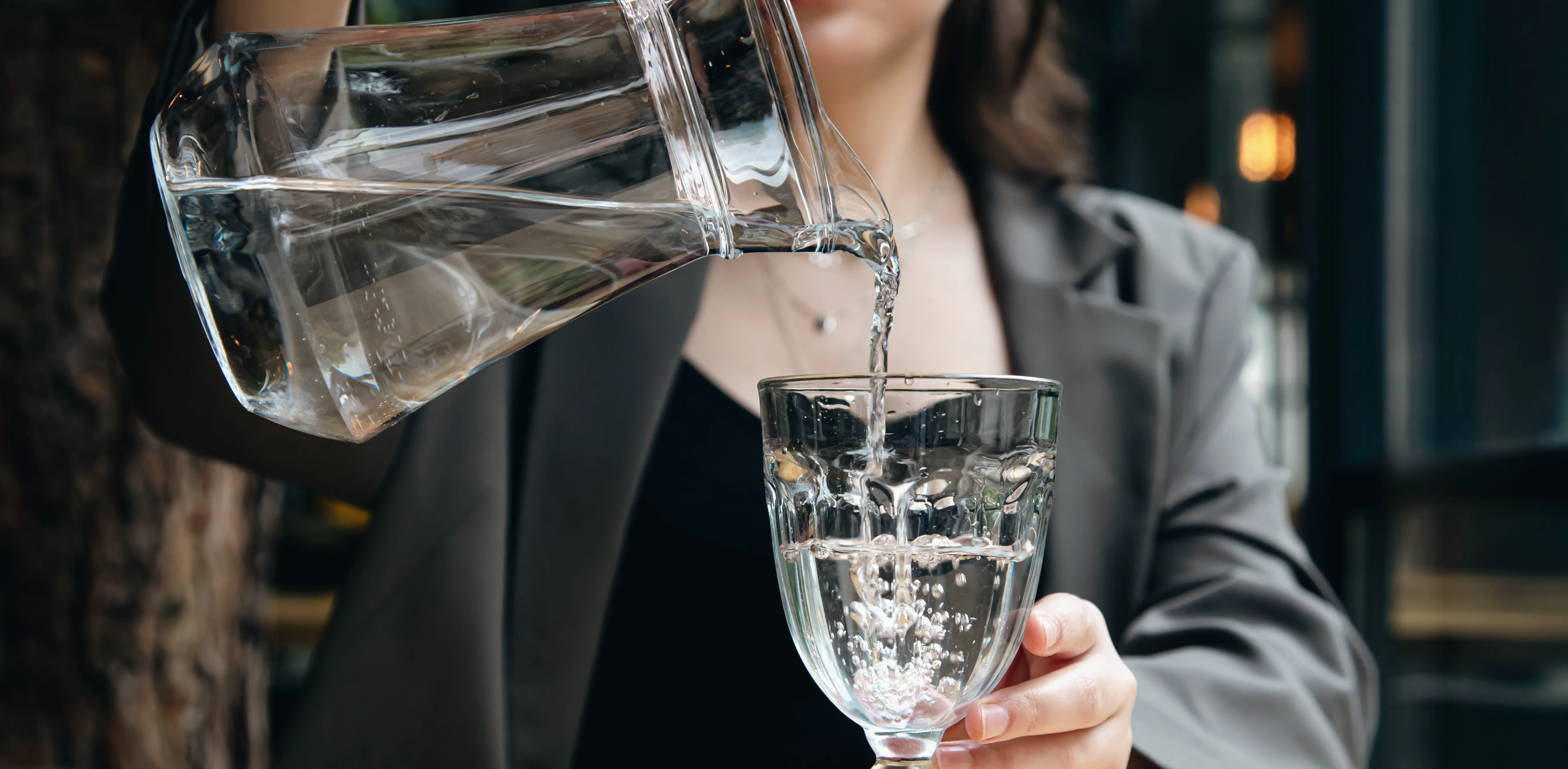 O sommelier de água é o profissional especializado em analisar sabores e características da bebida