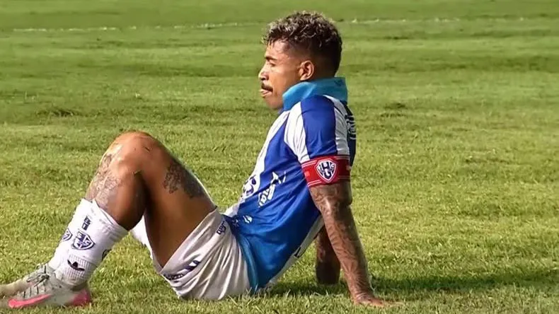 Marcinho tem lesão confirmada e fica fora do jogo contra o Ituano.