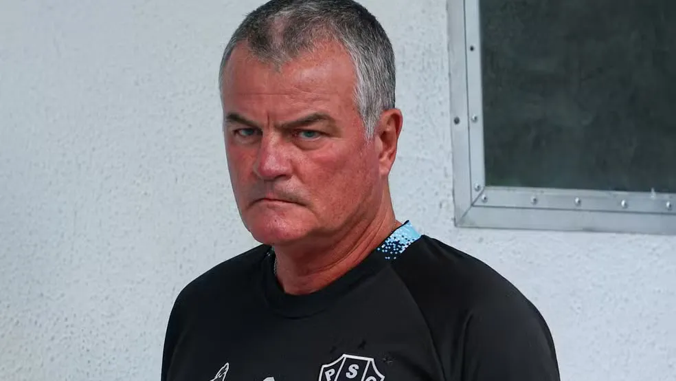 Mazola Júnior explica escolha por Kleiton nos titulares e a situação de Nico Schiappacasse no Paysandu contra a Inter.