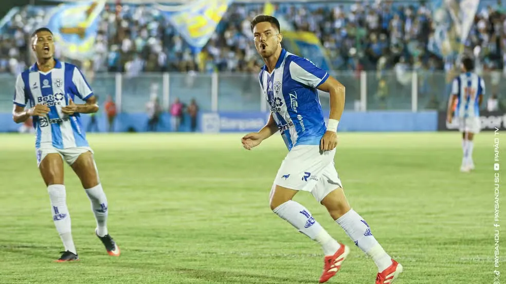 Caio Mello destaca a vitória do Paysandu e a importância do próximo jogo contra o Brusque, que ele considera uma final na luta pelo acesso à Série B.
