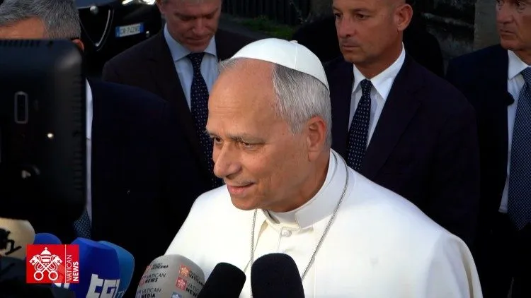 Em comunicado enviado ao paráco de Gaza, o papa afirmou que tem rezado pelas vítimas da guerra