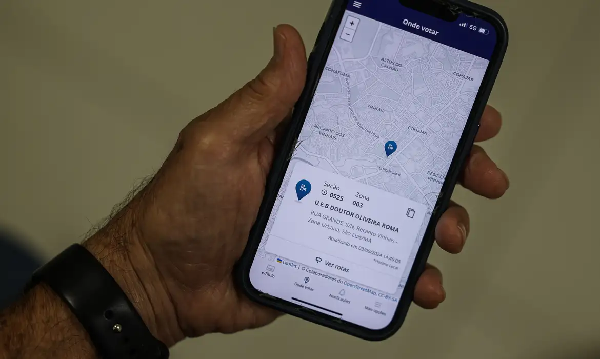 No caso dos eleitores de primeira viagem, é preciso descobrir onde fica a zona e a seção eleitorais que constam em seu título.