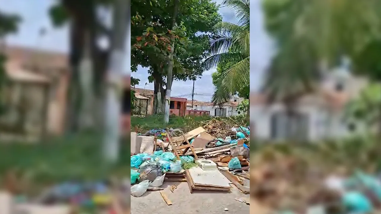 O acumulo de lixo em Ananindeua tem gerado transtornos para os moradores do município.