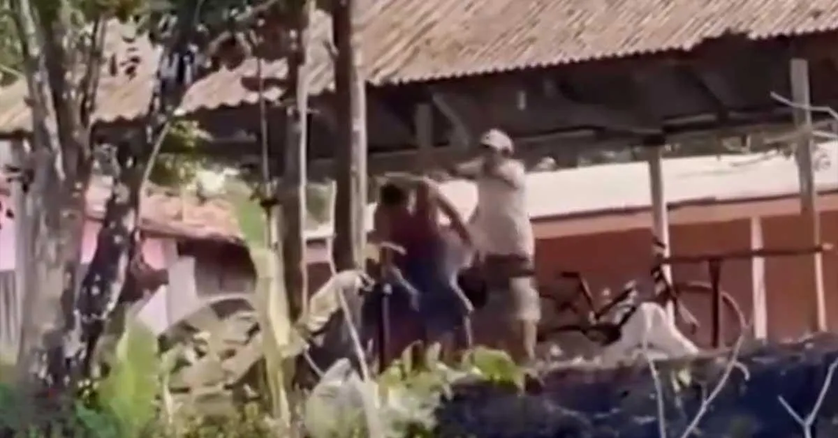 Até o momento, o homem apontado como responsável por supostamente empurrar a vítima não foi identificado.