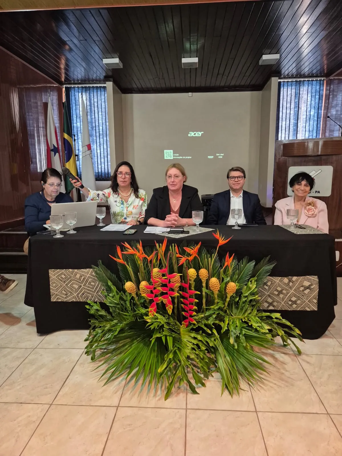 Os temas debatidos no encontro impactam diretamente a gestão das instituições de ensino.