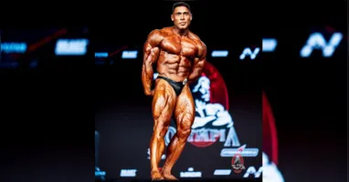 Ramon Dino terminou em terceiro lugar no Mr. Olympia 2026, na Classic Physique, e não conseguiu repetir o título conquistado em 2025.