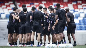 Veja quais jogadores foram relacionados pelo Remo para o desafio contra o Grêmio, incluindo o retorno do artilheiro Jajá e novidades na equipe.