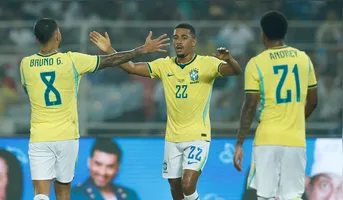 Samuel Lino (22), marcou duas vezes na goleada por 4 a 0 sobre a Índia