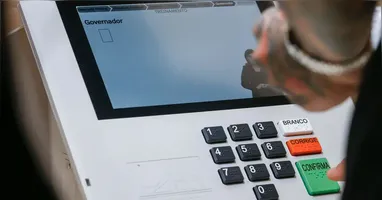 A recomendação é utilizar exclusivamente os canais oficiais da Justiça Eleitoral